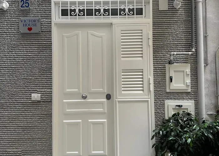 Victor\'S House